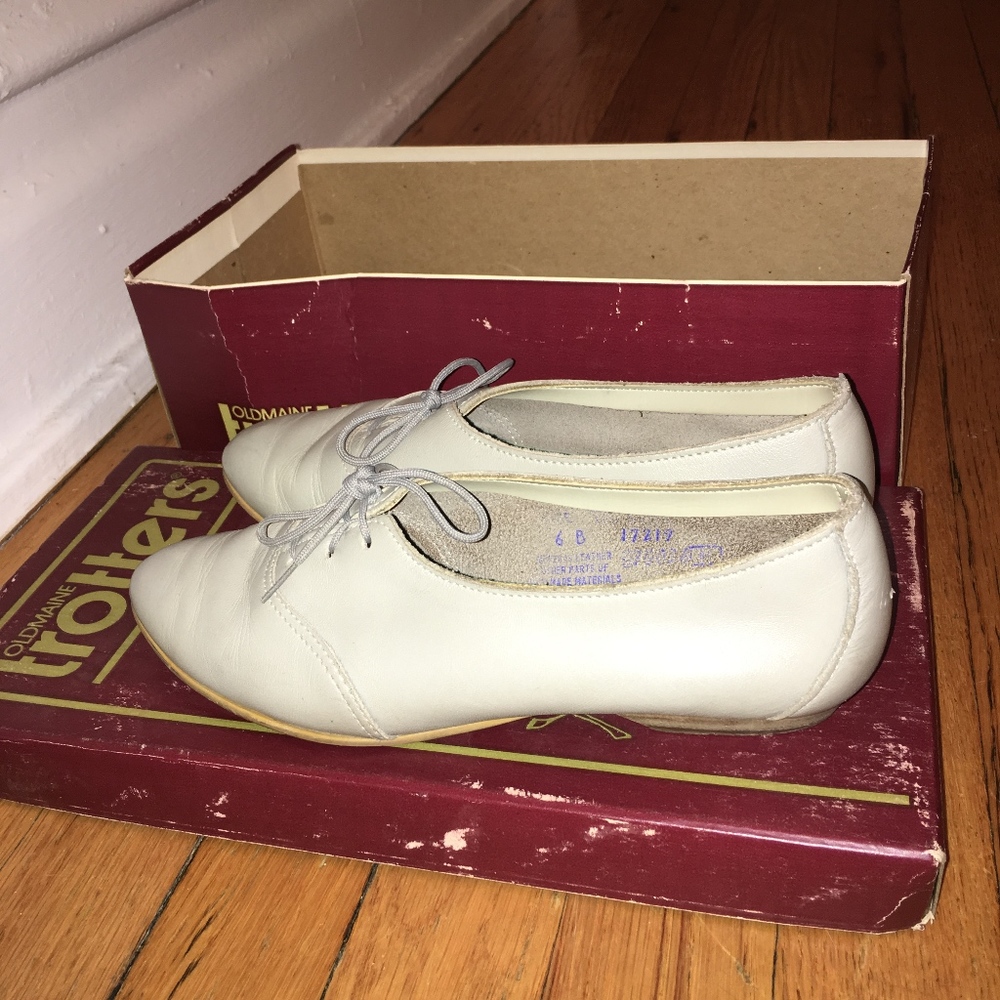 VINTAGE Old Maine Trotters Gray Loafers, Size 6